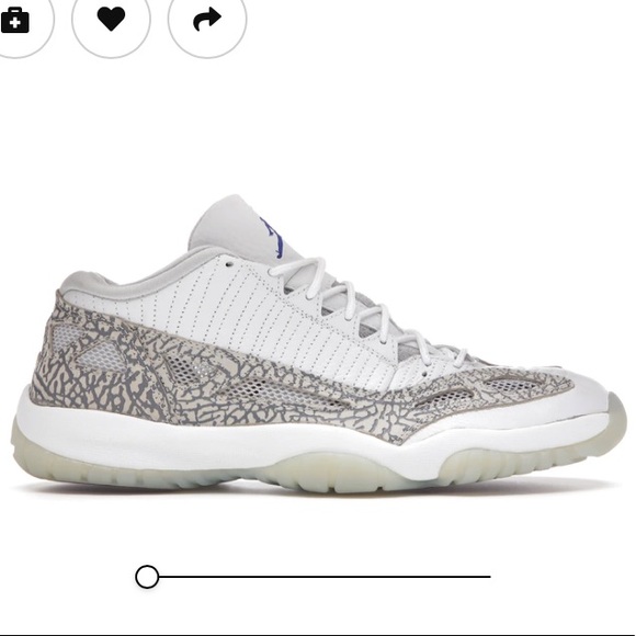 Jordan 11s retro Low IE cobalt (2003)